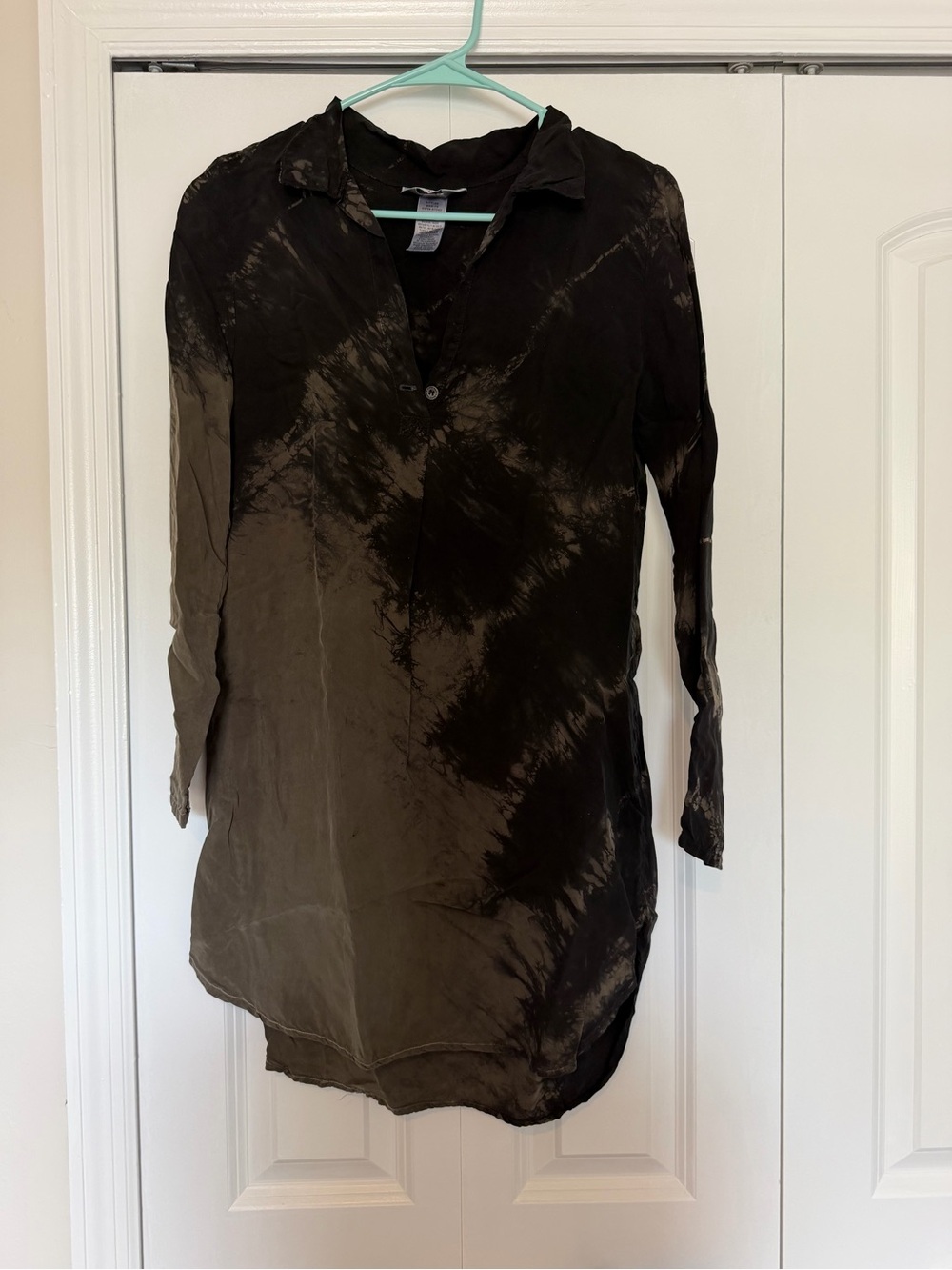 Hard Tail Black and Green Tie-Dye Long Sleeve Tunic